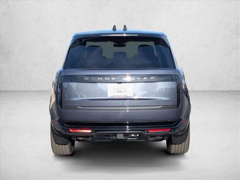 New 2025 Land Rover Range Rover SE image 8