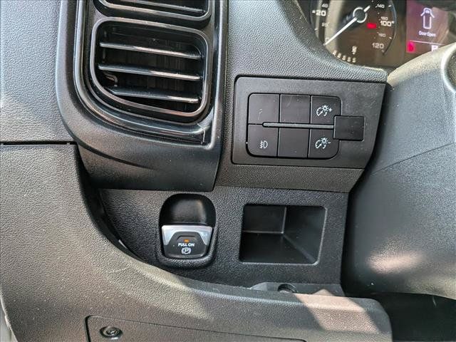 Used 2023 RAM ProMaster 2500 w/ Driver Convenience Group FWD image 26