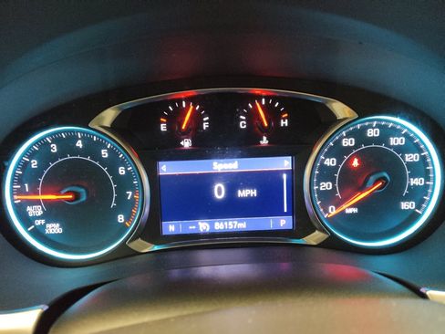 Used 2021 Chevrolet Traverse LT AWD/4WD image 23
