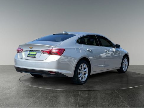 Used 2022 Chevrolet Malibu LT w/ Leather Package FWD image 9