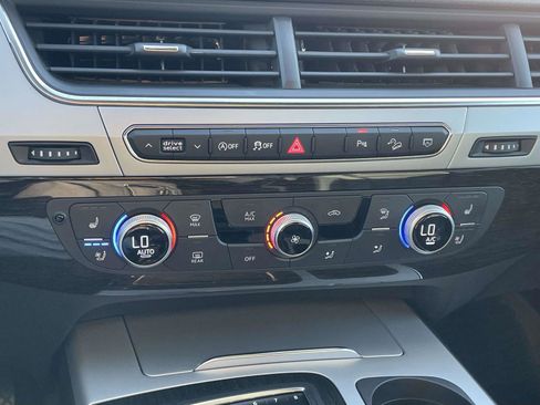 Used 2018 Audi Q7 2.0T Premium Plus w/ Premium Plus Package AWD/4WD image 28