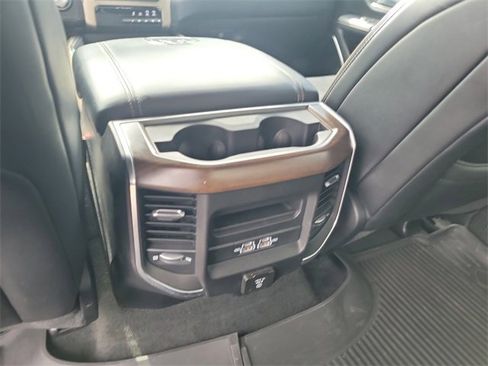 Used 2022 RAM 1500 Laramie image 11