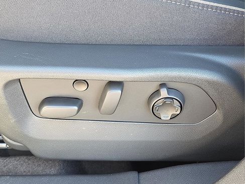 New 2026 Buick Envision Avenir image 14