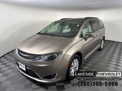 Used 2017 Chrysler Pacifica Touring-L