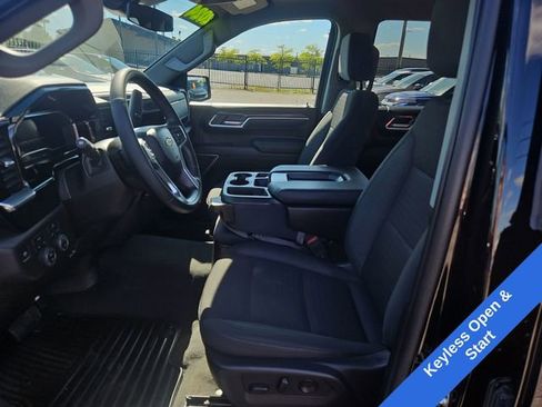 Used 2024 Chevrolet Silverado 1500 LT AWD/4WD image 10