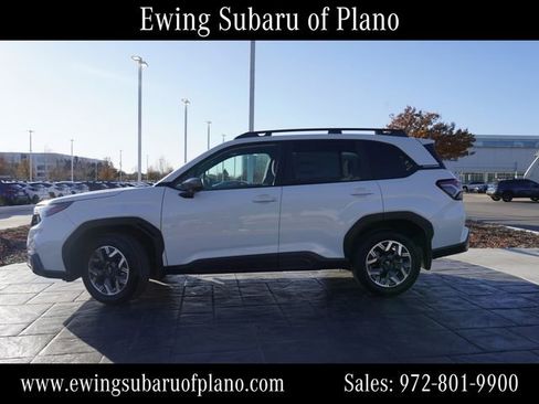 Used 2026 Subaru Forester Premium image 2