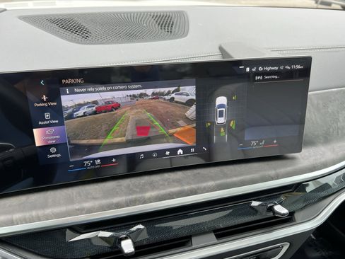 Used 2026 BMW X5 xDrive40i w/ M Sport Package image 16