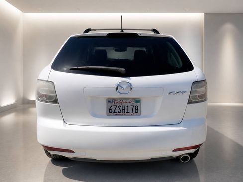 Used 2011 MAZDA CX-7 i Sport FWD image 4
