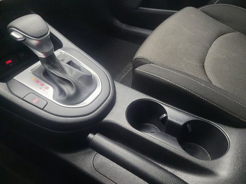 Used 2024 Kia Forte LX image 26