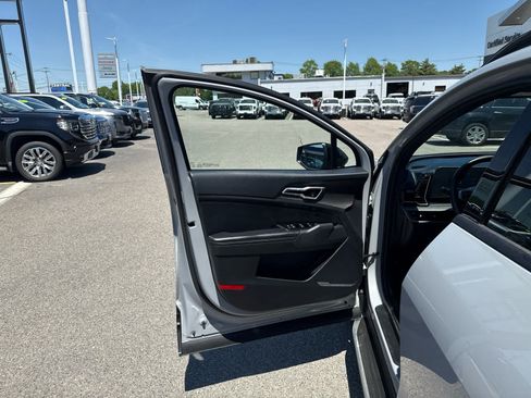 Used 2023 Kia Sportage X-Line w/ X-Line Premium Package AWD/4WD image 13