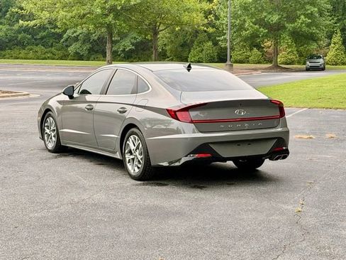 Used 2022 Hyundai Sonata SEL w/ Cargo Package FWD image 5