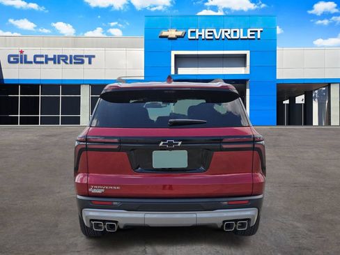 New 2026 Chevrolet Traverse LT w/ Sun and Wheel Package FWD image 7