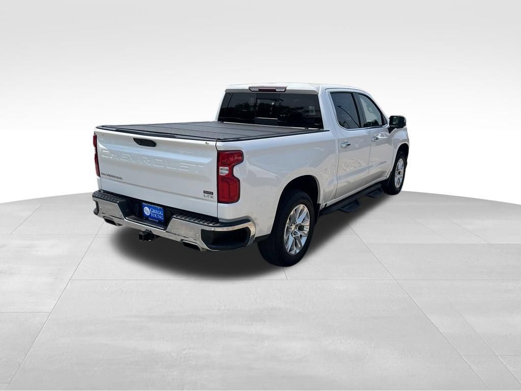 Used 2020 Chevrolet Silverado 1500 LTZ AWD/4WD image 6