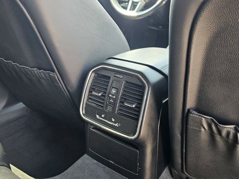 Used 2016 Porsche Macan Turbo w/ Premium Package Plus image 31