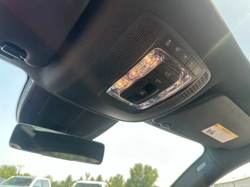 Used 2024 Mercedes-Benz GLE 450 4MATIC image 19