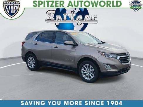 Used 2019 Chevrolet Equinox LT w/ Driver Convenience Package AWD/4WD image 2