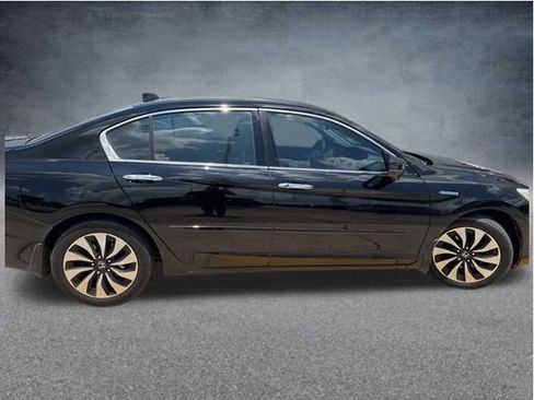 Used 2014 Honda Accord Touring image 8