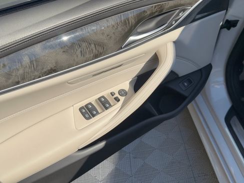 Used 2023 BMW M550i xDrive w/ Executive Package AWD/4WD image 15