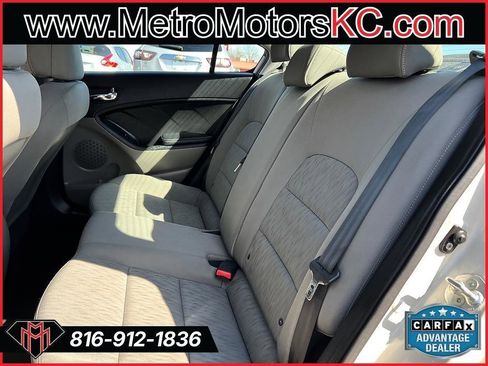 Used 2015 Kia Forte LX image 29