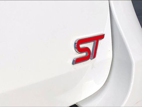 Used 2020 Ford Explorer ST w/ ST Street Pack image 11