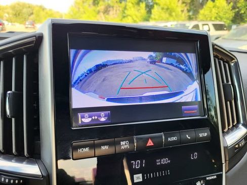 Used 2021 Toyota Land Cruiser Heritage Edition AWD/4WD image 17