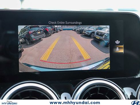 Used 2022 Mercedes-Benz GLB 250 w/ Premium Package Lite image 17