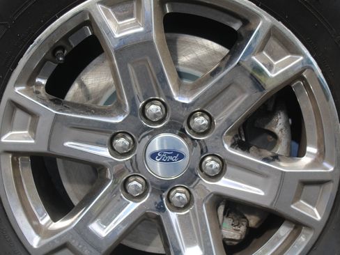 Used 2022 Ford F150 XLT w/ Equipment Group 302A High AWD/4WD image 17