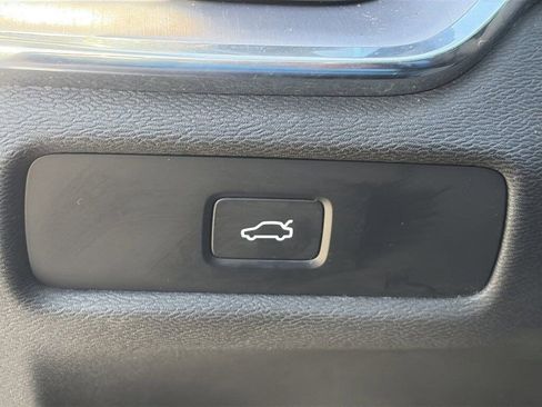 Used 2024 Volvo S60 B5 Core image 20