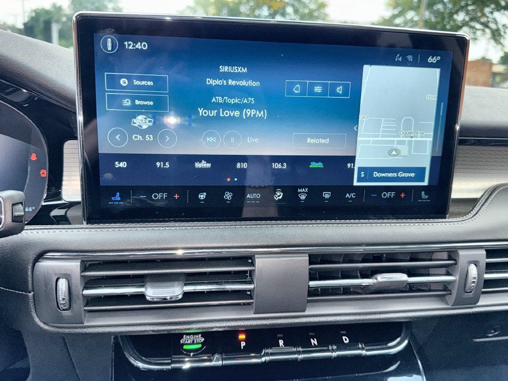 Certified 2026 Lincoln Corsair Premiere AWD/4WD image 12
