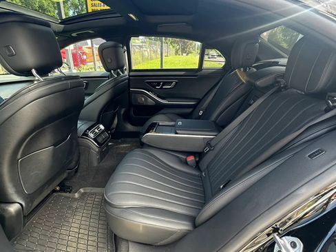 Used 2022 Mercedes-Benz S 580 4MATIC Sedan image 25