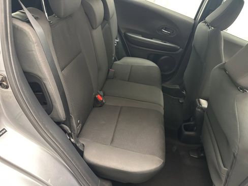 Used 2019 Honda HR-V Sport image 11