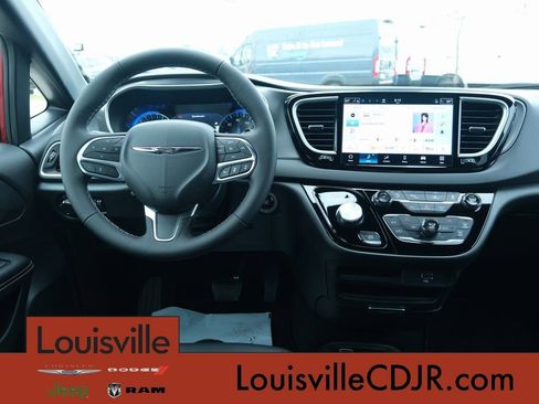 New 2026 Chrysler Voyager LX FWD image 6