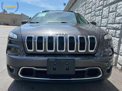 Used 2016 Jeep Cherokee Limited w/ Luxury Group AWD/4WD image 13