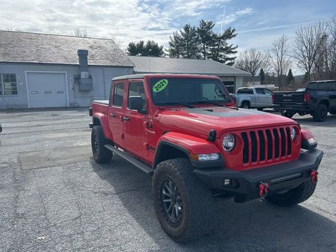Used 2021 Jeep Gladiator Sport image 2