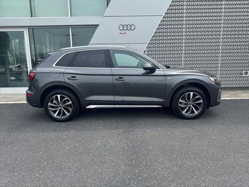 Certified 2023 Audi Q5 2.0T Premium Plus w/ Premium Plus Package AWD/4WD image 2