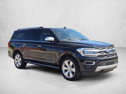 Used 2024 Ford Expedition Max Platinum AWD/4WD image 3