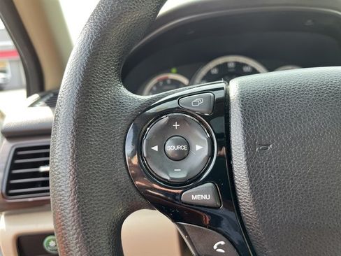 Used 2017 Honda Accord EX image 20