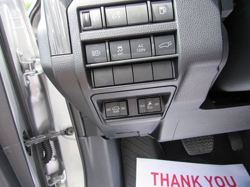 Used 2025 Toyota 4Runner Platinum AWD/4WD image 30