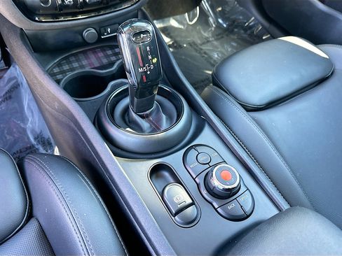 Used 2020 MINI Cooper Clubman S w/ Premium Package image 16