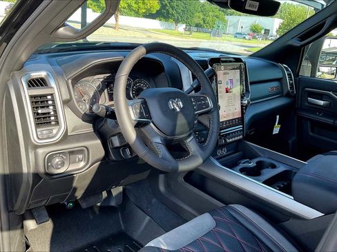 New 2025 RAM 2500 Big Horn image 8