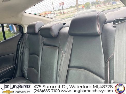 Used 2016 MAZDA MAZDA3 i Grand Touring FWD image 12