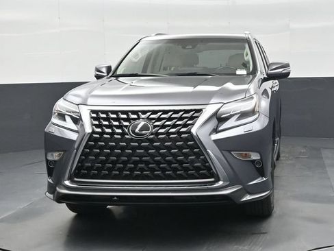 Used 2023 Lexus GX 460 Luxury w/ Sport Design Package AWD/4WD image 30
