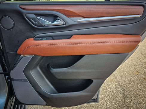 Certified 2023 GMC Yukon Denali Ultimate image 46