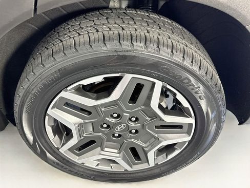 Used 2023 Hyundai Santa Fe Limited w/ Cargo Package AWD/4WD image 34