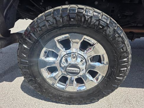 Used 2019 Ford F350 Lariat w/ Chrome Package AWD/4WD image 22
