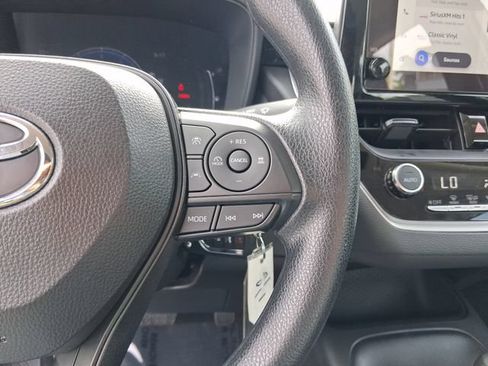 Used 2026 Toyota Corolla LE FWD image 18