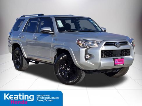 Used 2022 Toyota 4Runner SR5 Premium image 3