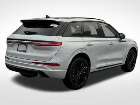 New 2026 Lincoln Corsair Premiere image 4