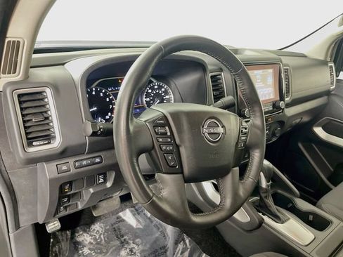 Used 2024 Nissan Frontier SV w/ SV Convenience Package RWD image 10