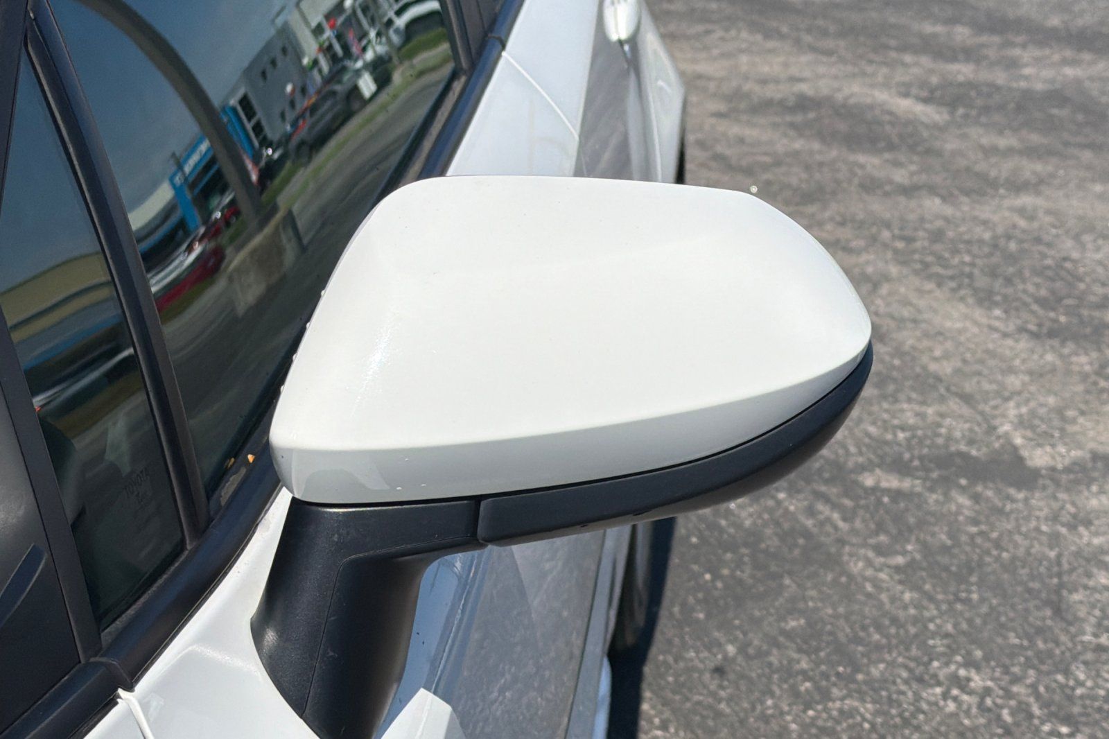 Used 2025 Toyota Corolla LE FWD image 41